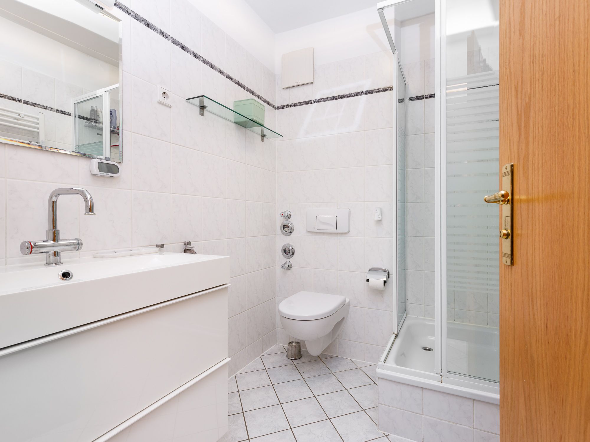 Innenliegendes Duschbad mit Fußbodenheizung 