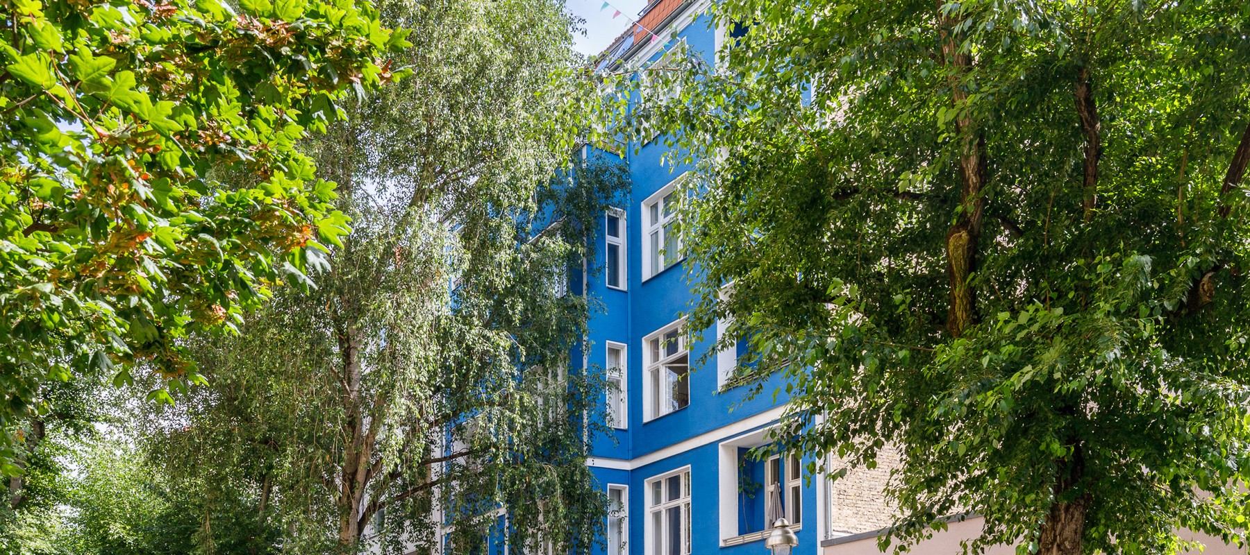 Ansicht auf das Haus von der Straße Ansicht auf das Haus von der Straße