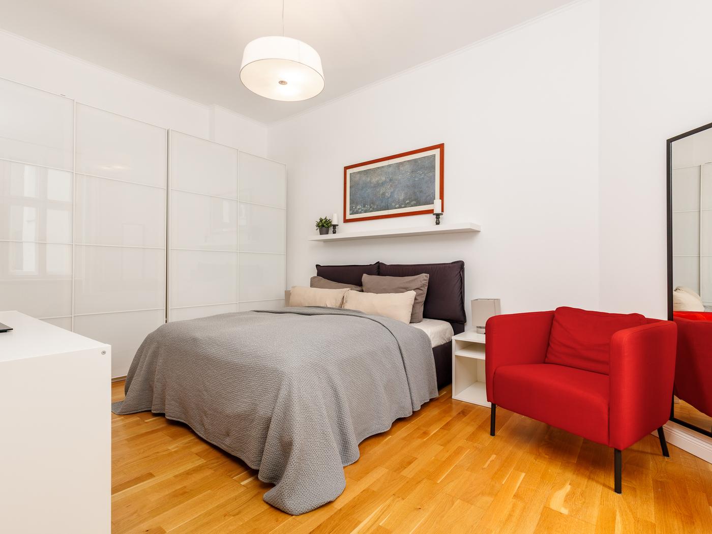 Schlafzimmer zum ruhigen Innenhof  Schlafzimmer zum ruhigen Innenhof