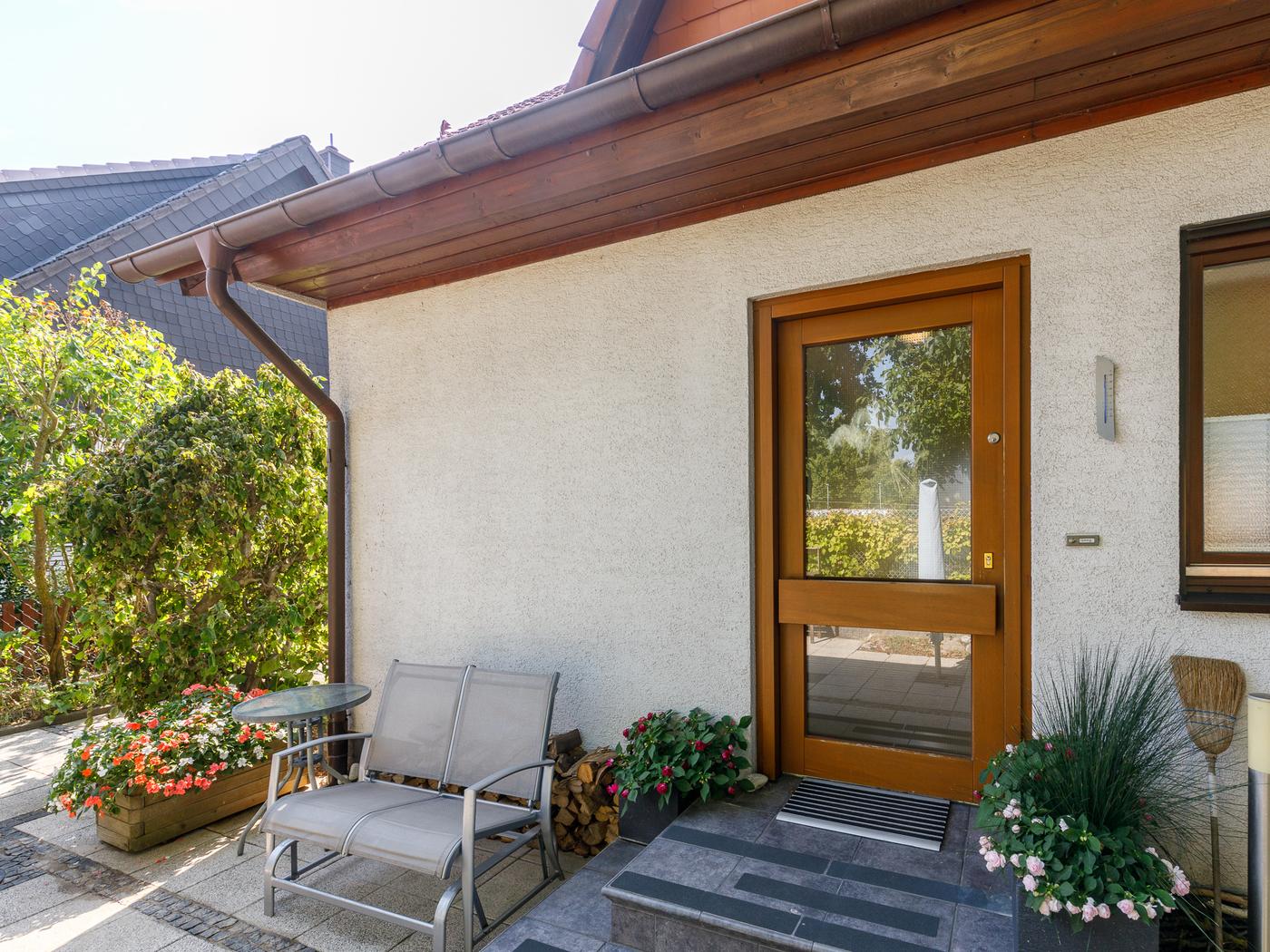 Frontansicht des Hauses Frontansicht des Hauses