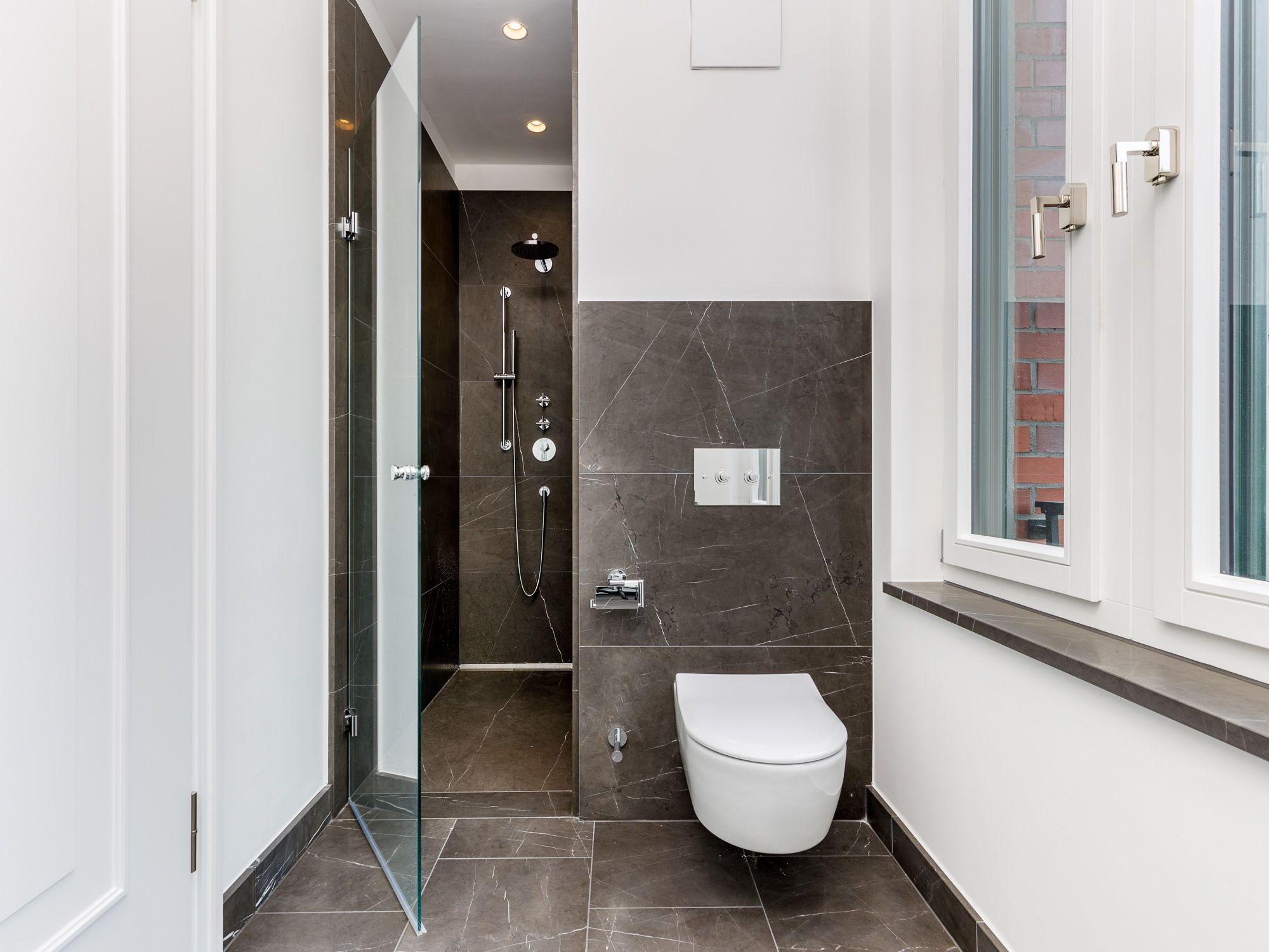 Duschbad mit walk-in Rainshower 