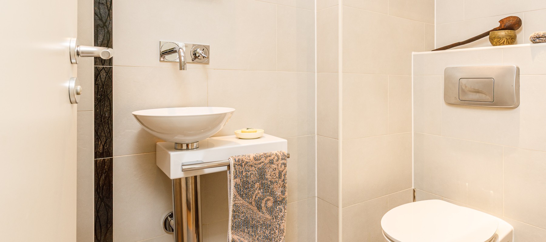 Guest toilet Guest toilet