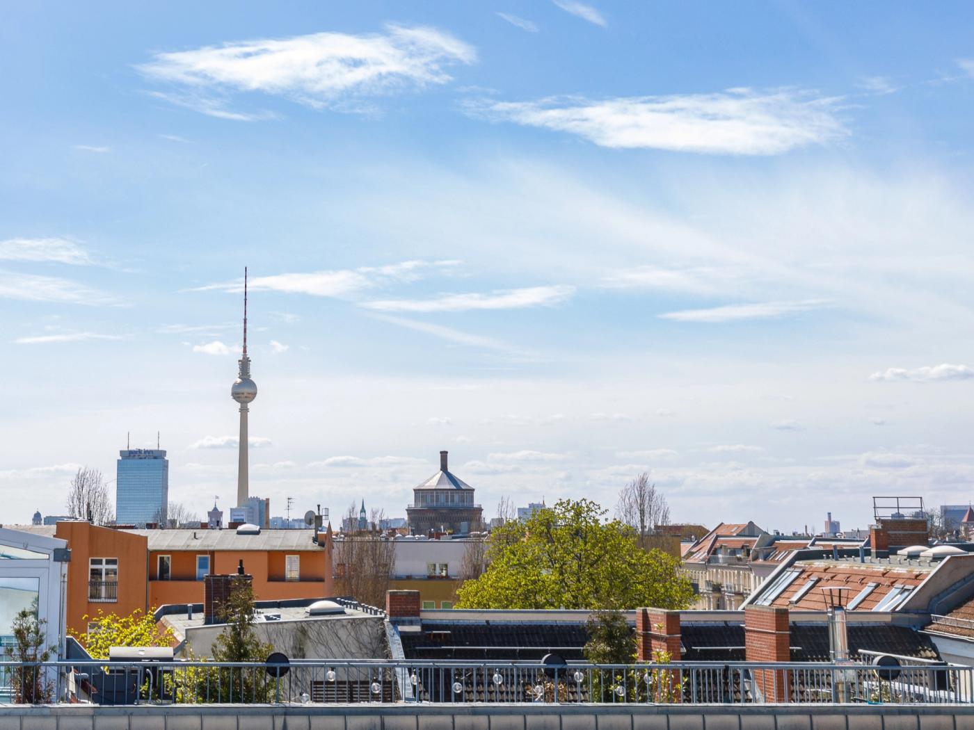 Ruhiges Maisonette-Penthouse mit Aufdachterrasse im Kollwitzkiez