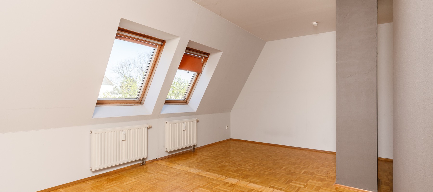 Hauptschlafzimmer mit Ankleidebereich Hauptschlafzimmer mit Ankleidebereich