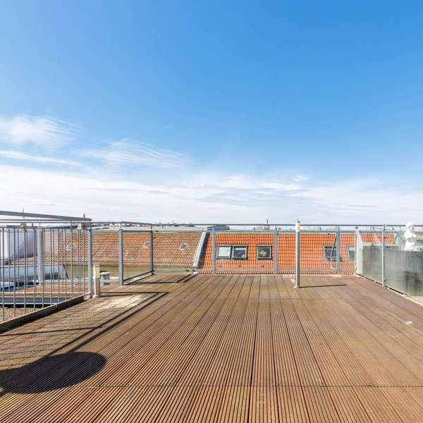Dachterrasse Holzdeck Weitblick Brüstung
