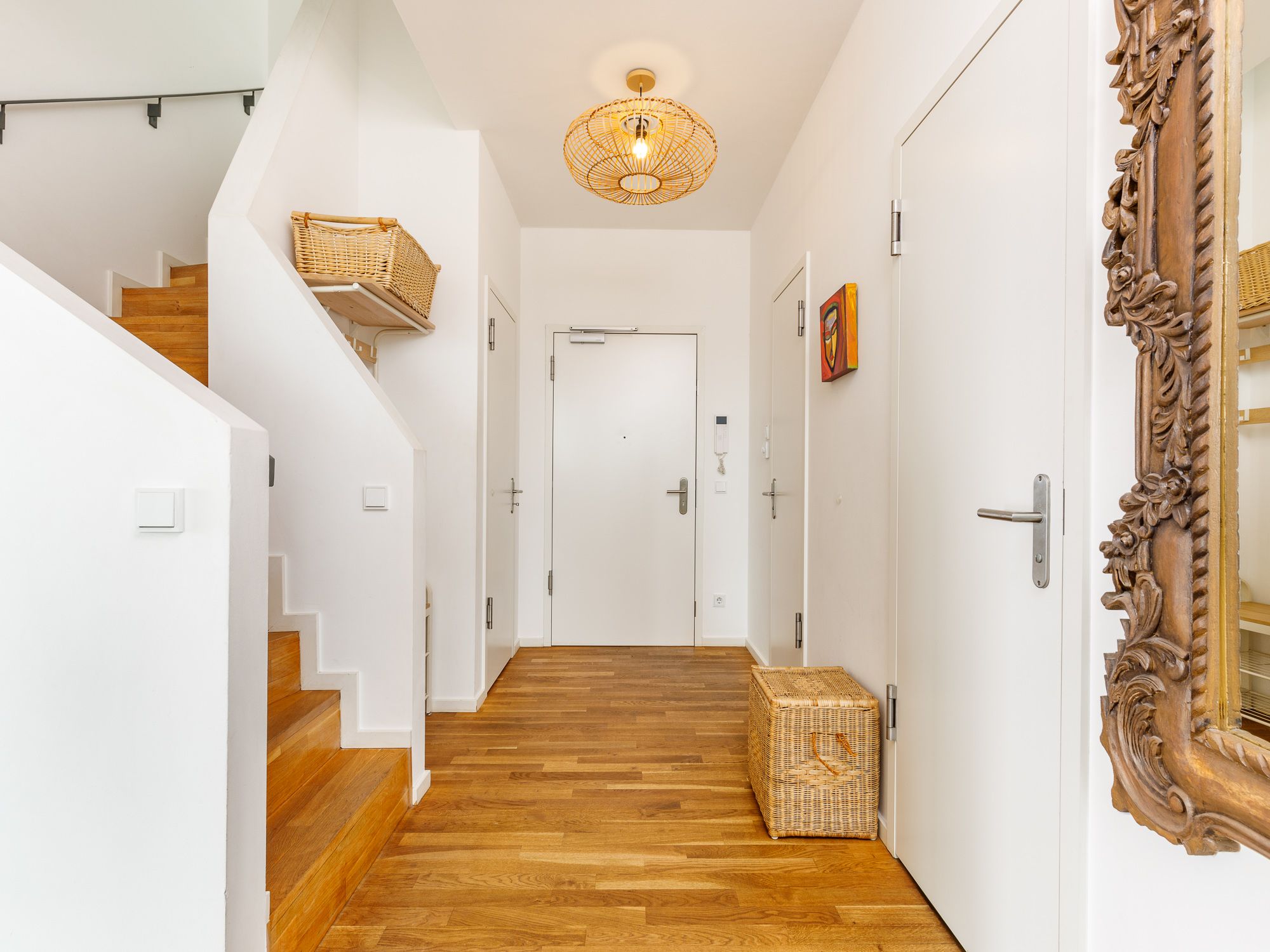 Eingangs- & Flurbereich mit Garderobe 