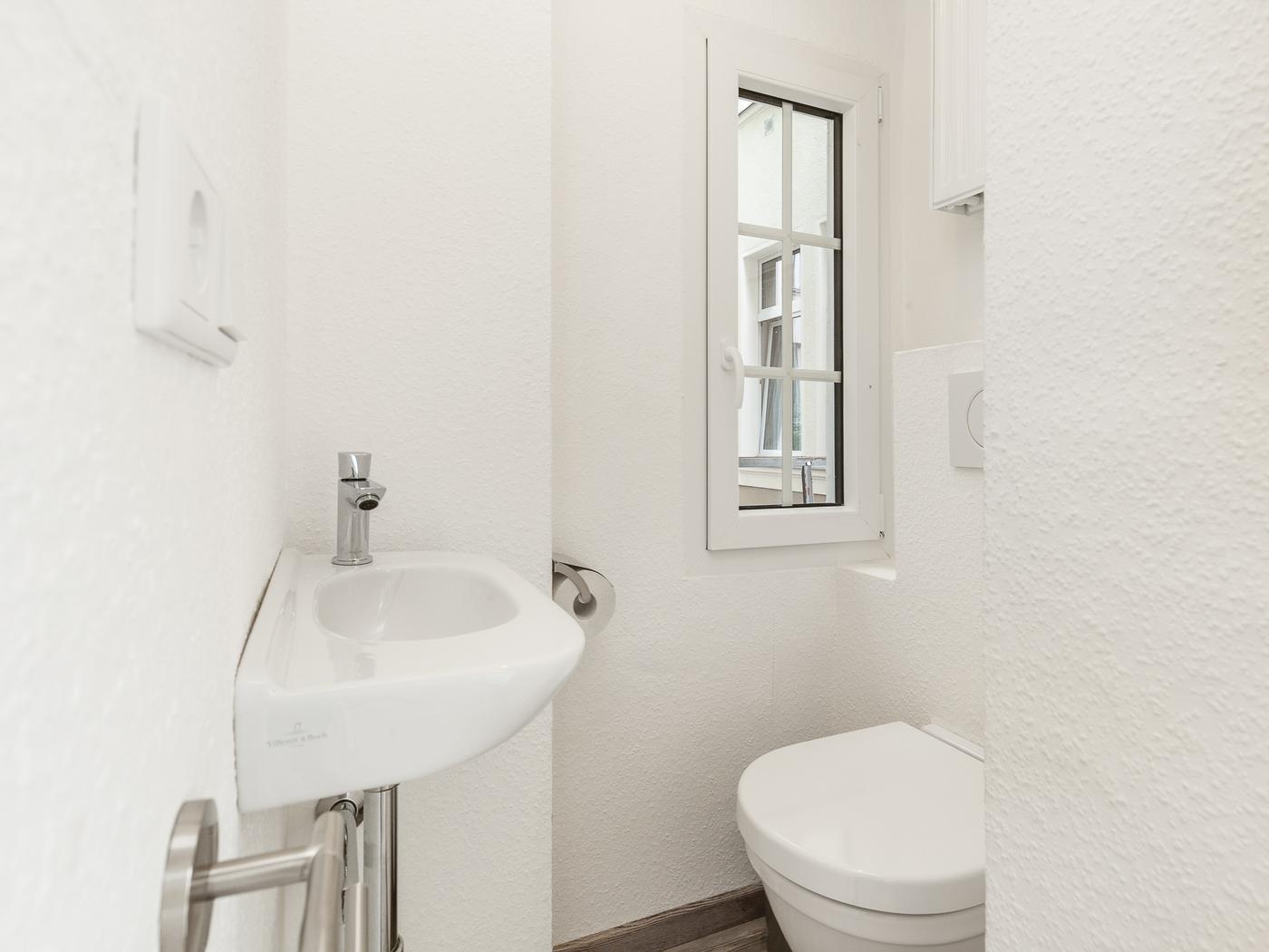 Separates Gäste-WC Separates Gäste-WC