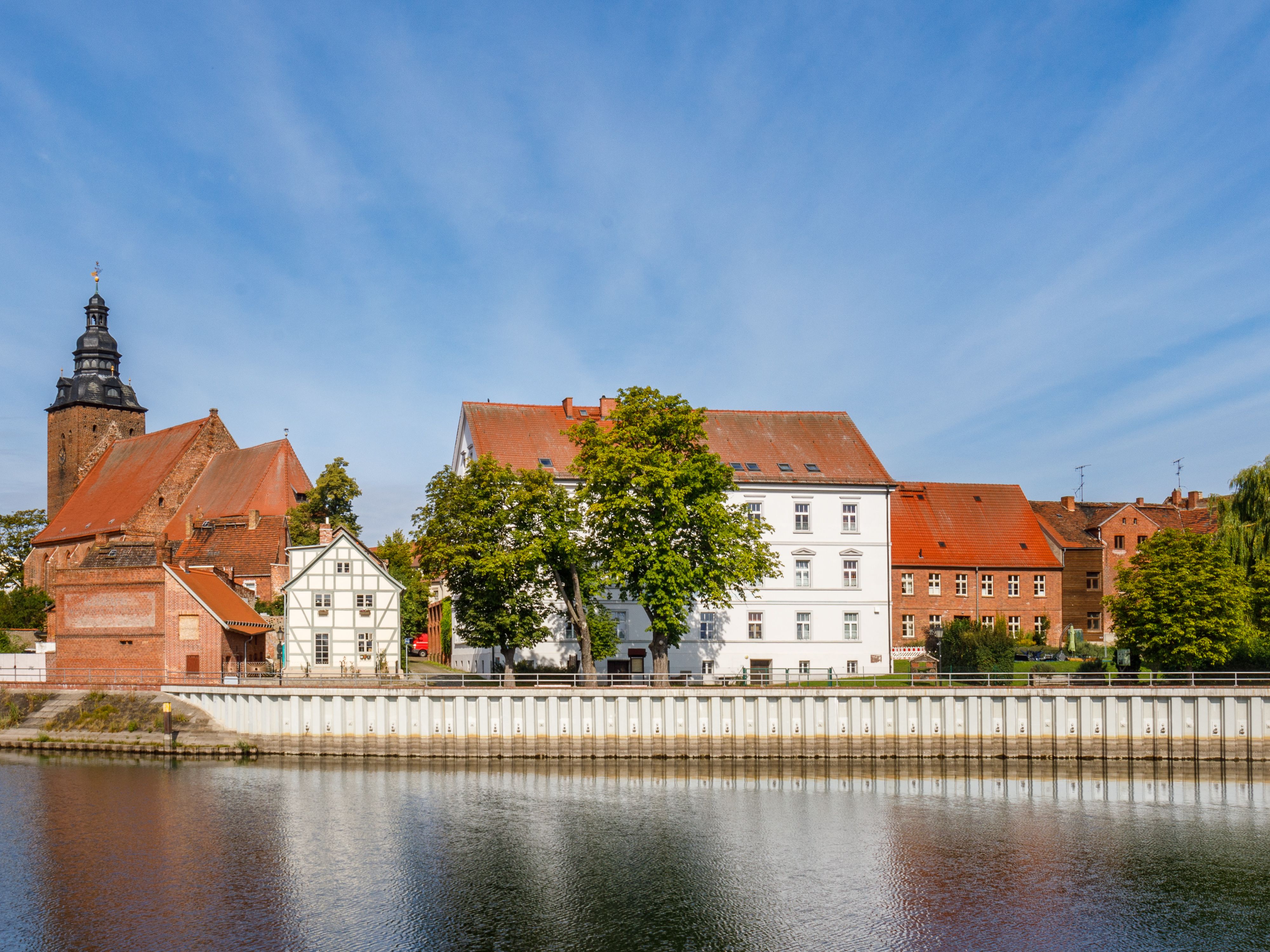 Traumhafte Gewerbeimmobilie am Havelufer 