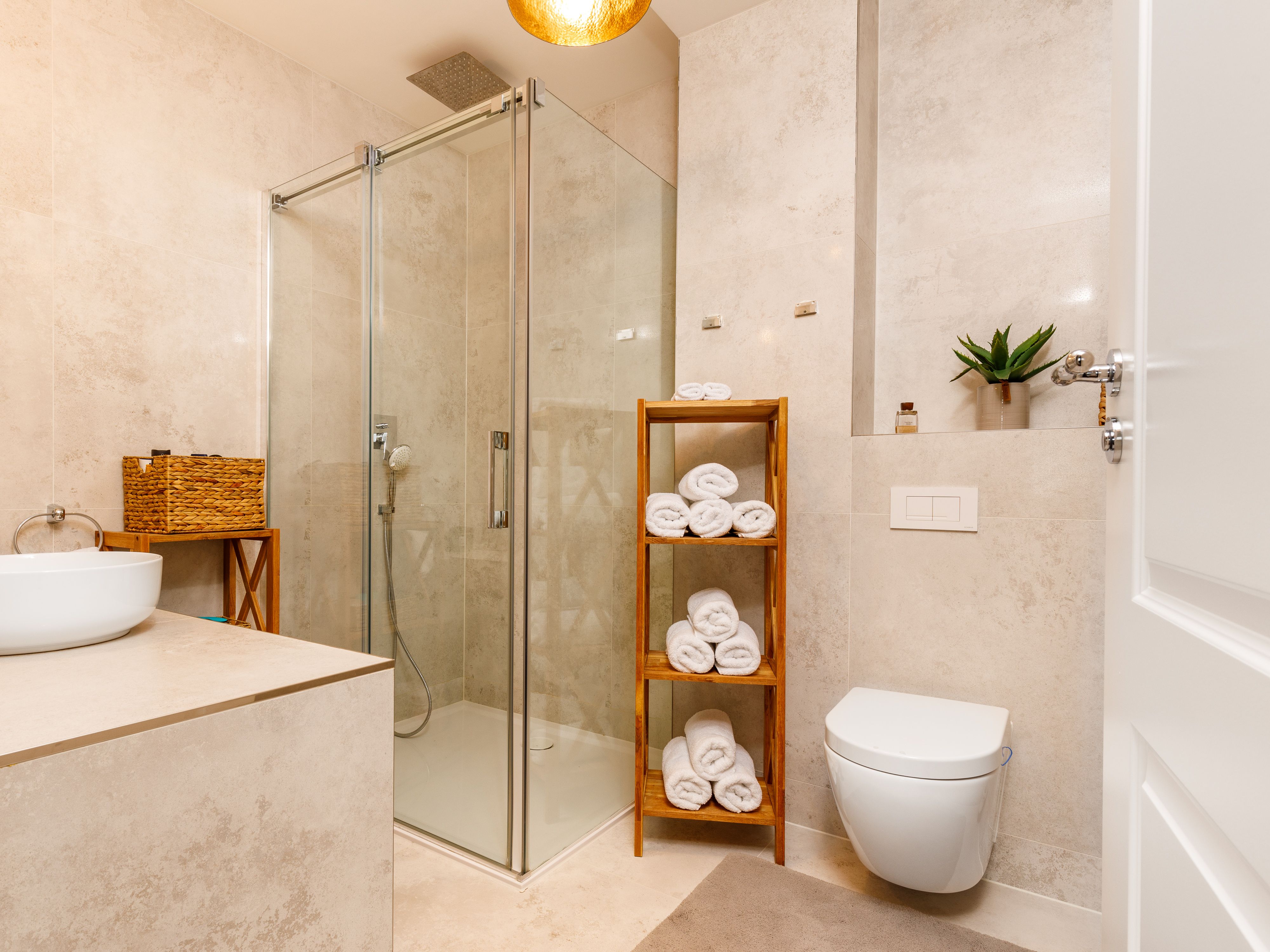 Logistik- & Gewerbefläche im Industriegebiet: Vielseitige Nutzungsmöglichkeiten für Lagerung & Produktion