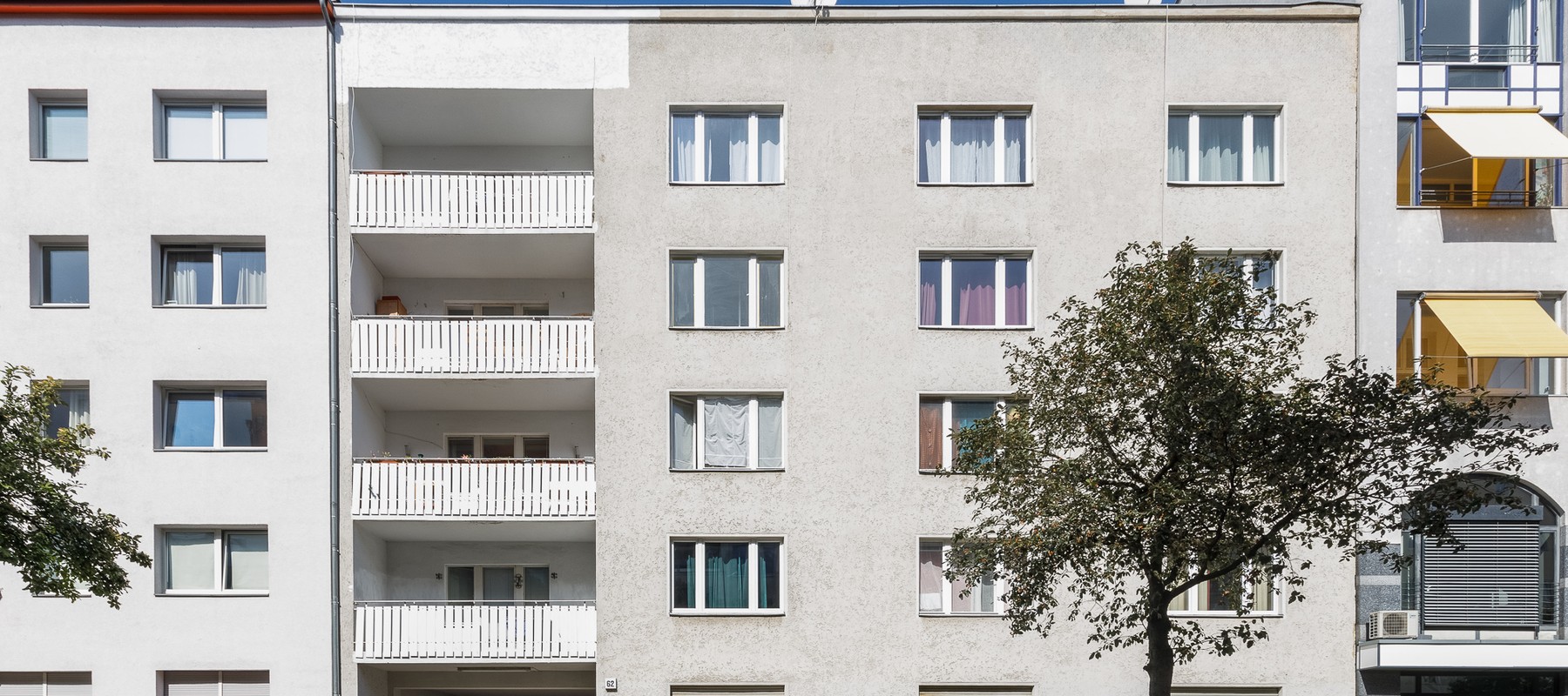 Charmantes Mehrfamilienhaus im Regenbogenkiez von Schöneberg Charmantes Mehrfamilienhaus im Regenbogenkiez von Schöneberg