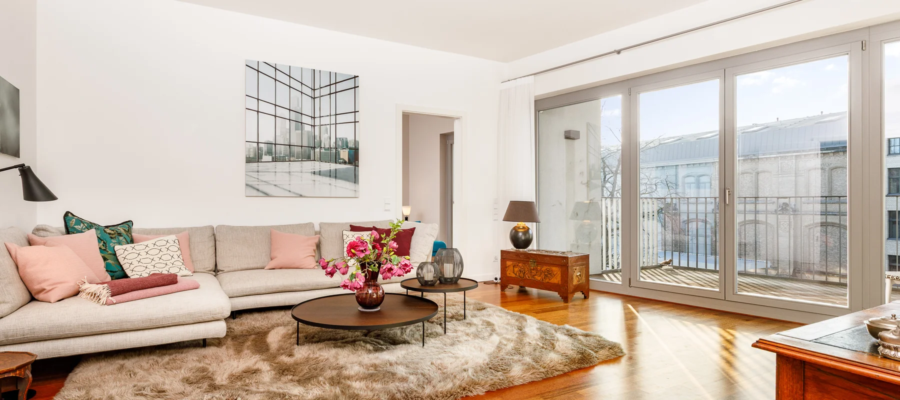 Traumhafte Stadtwohnung mit harmonischer Ausstattung und Tiefgaragenstellplatz am Naturkundemuseum