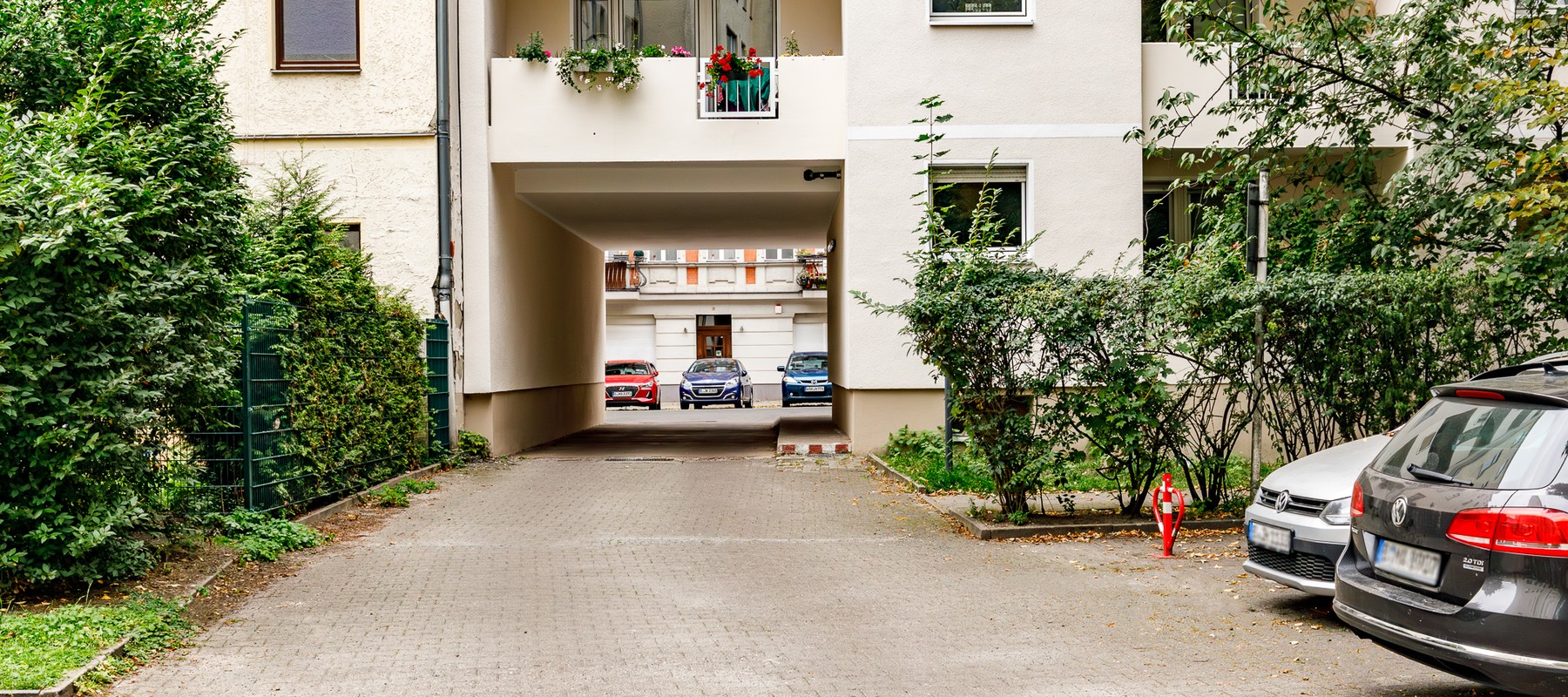 Courtyard with parking facilities Courtyard with parking facilities