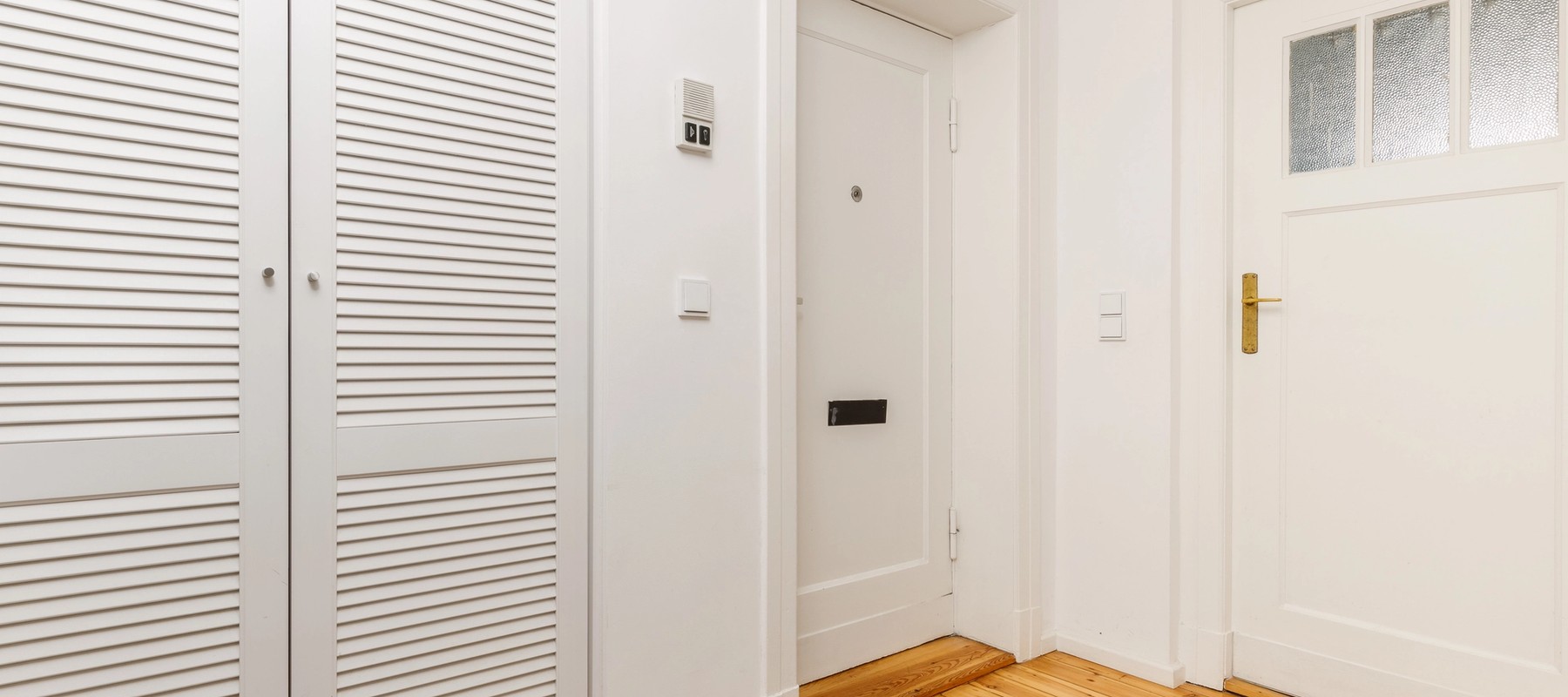 Eingangsbereich mit Ankleide Eingangsbereich mit Ankleide