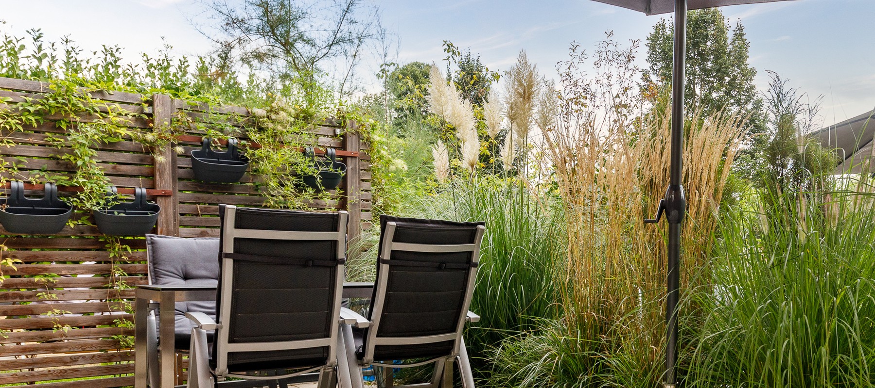Idyllische Terrasse mit Sichtschutz und viel Privatsphäre Idyllische Terrasse mit Sichtschutz und viel Privatsphäre