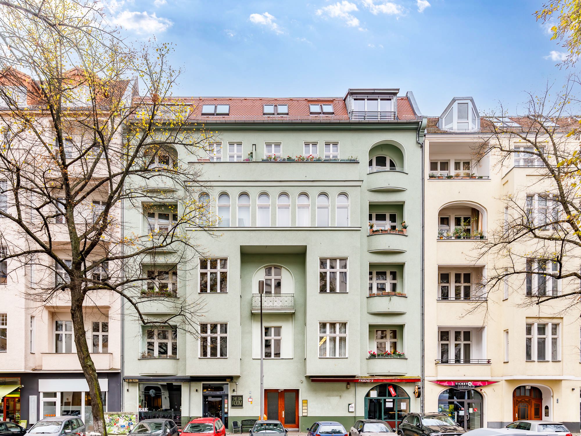 Gepflegtes Mehrfamilienhaus zwischen Olivaer und Ludwigkirchplatz 