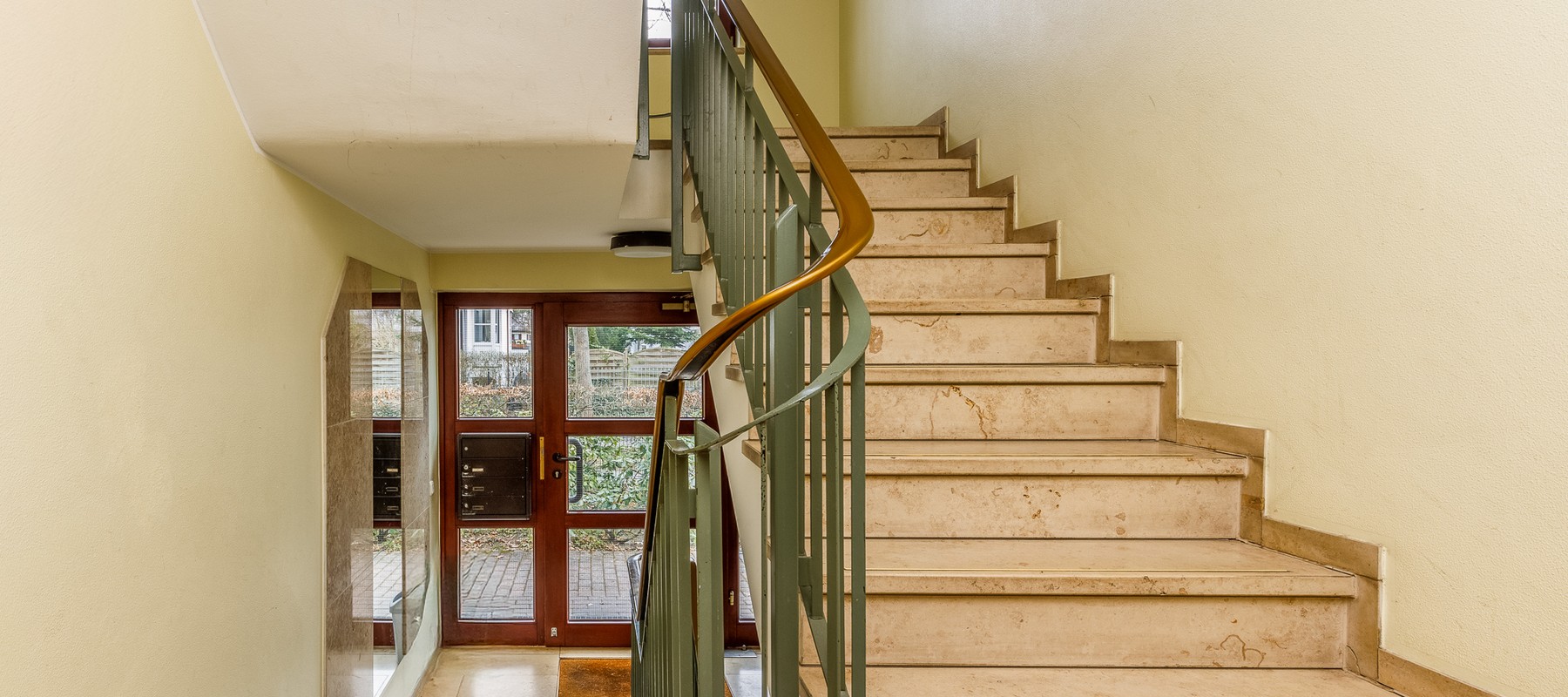 Common property / hallway Common property / hallway