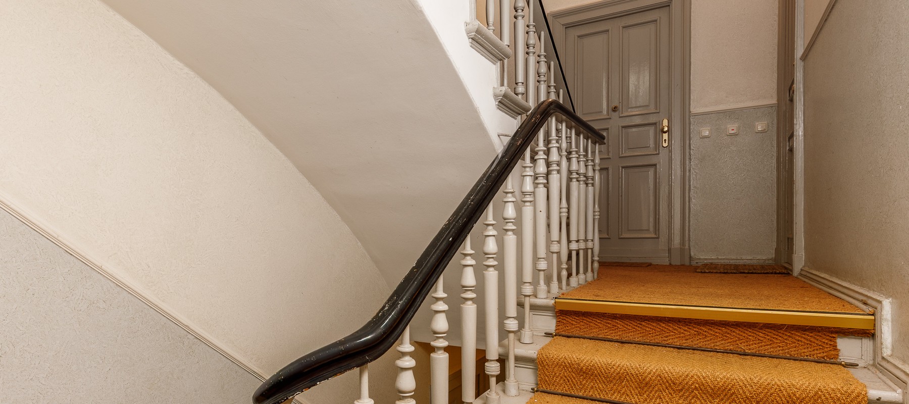 Beautiful staircase with stylish sisal carpet Beautiful staircase with stylish sisal carpet