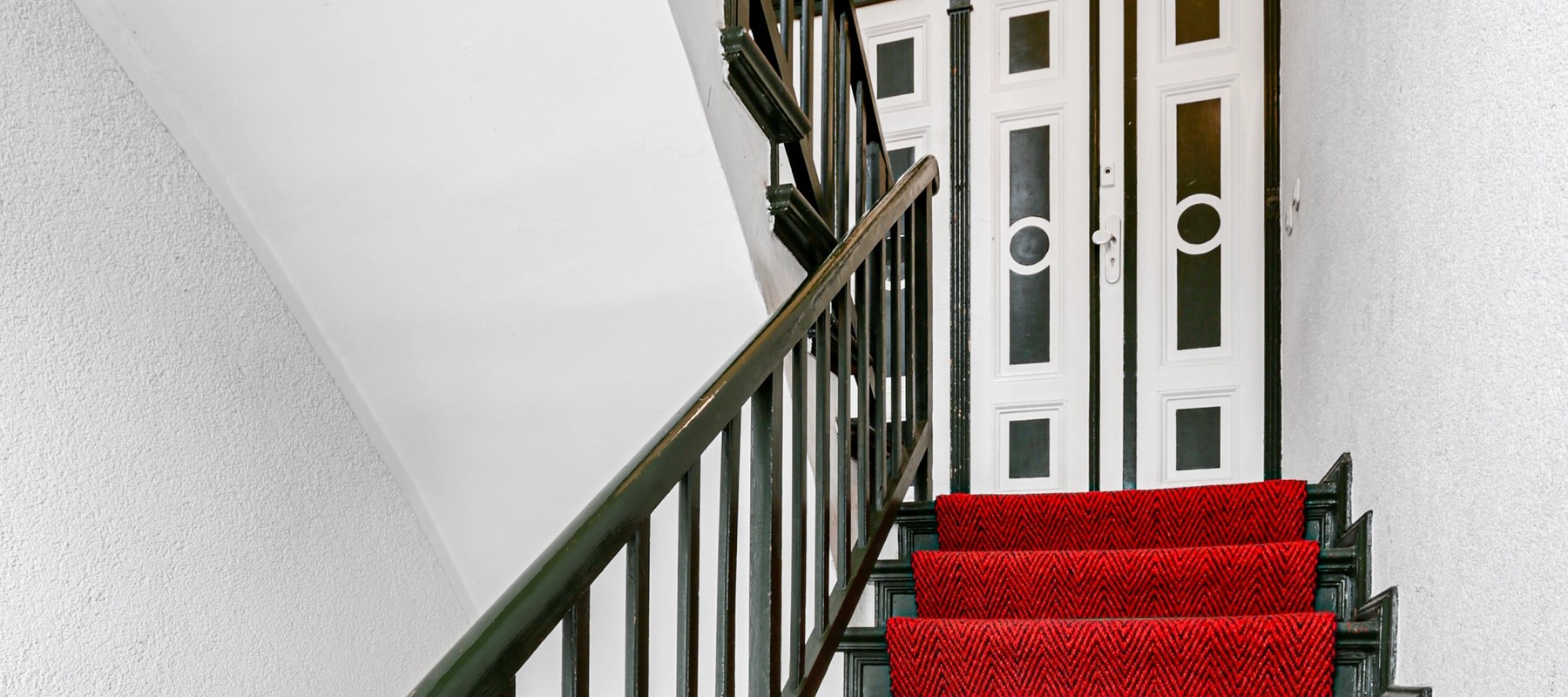 Treppenaufgang zur Wohnung Treppenaufgang zur Wohnung