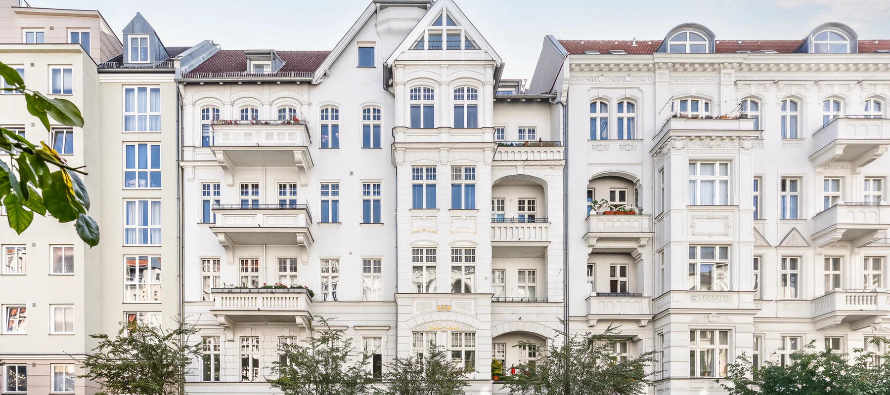 Charmante Altbauwohnung mit historischen Details im imposanten Jugendstil-Ensemble