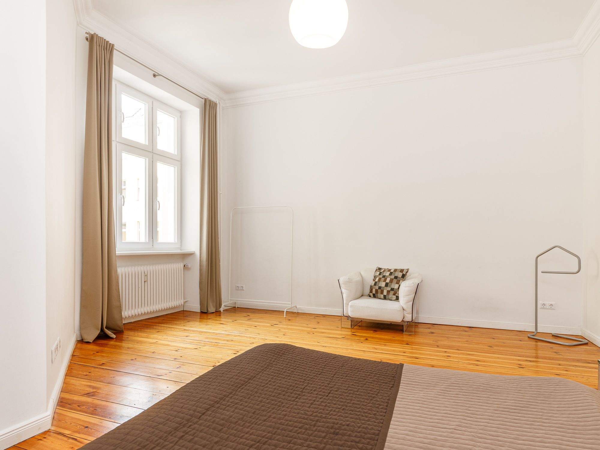 Master bedroom overlooking the inner courtyard 