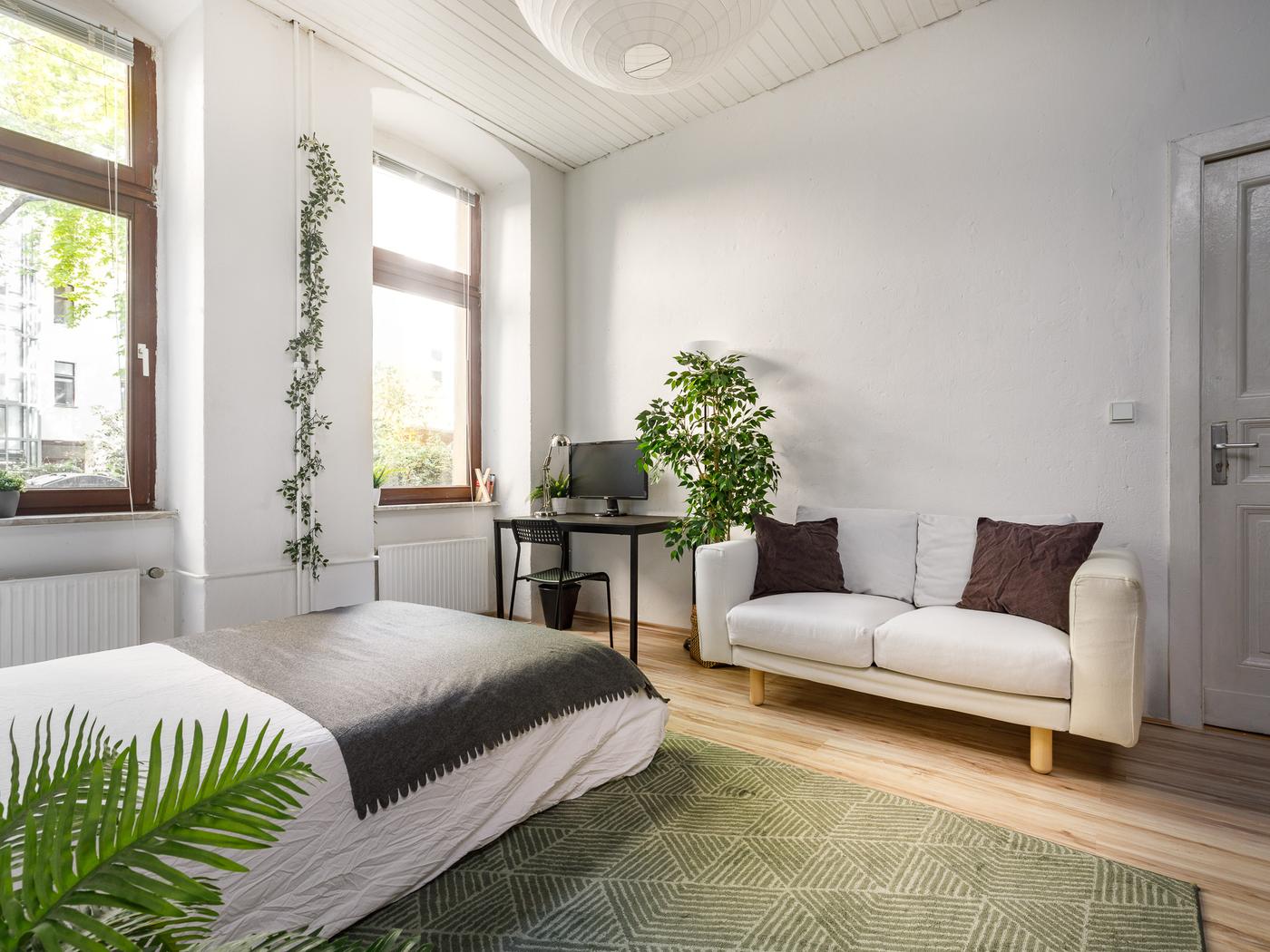 Schlafzimmer zum ruhigen Innenhof Schlafzimmer zum ruhigen Innenhof