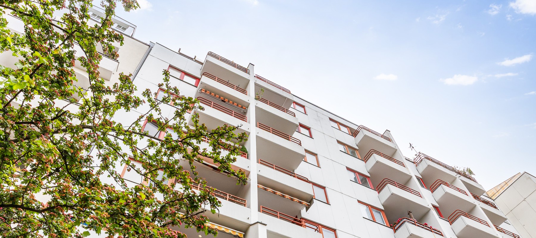 Gepflegtes Hochhaus fußläufig zum Ludwigkirchplatz Gepflegtes Hochhaus fußläufig zum Ludwigkirchplatz