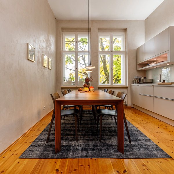 Esstisch Küche Dielenboden Deckenlampe