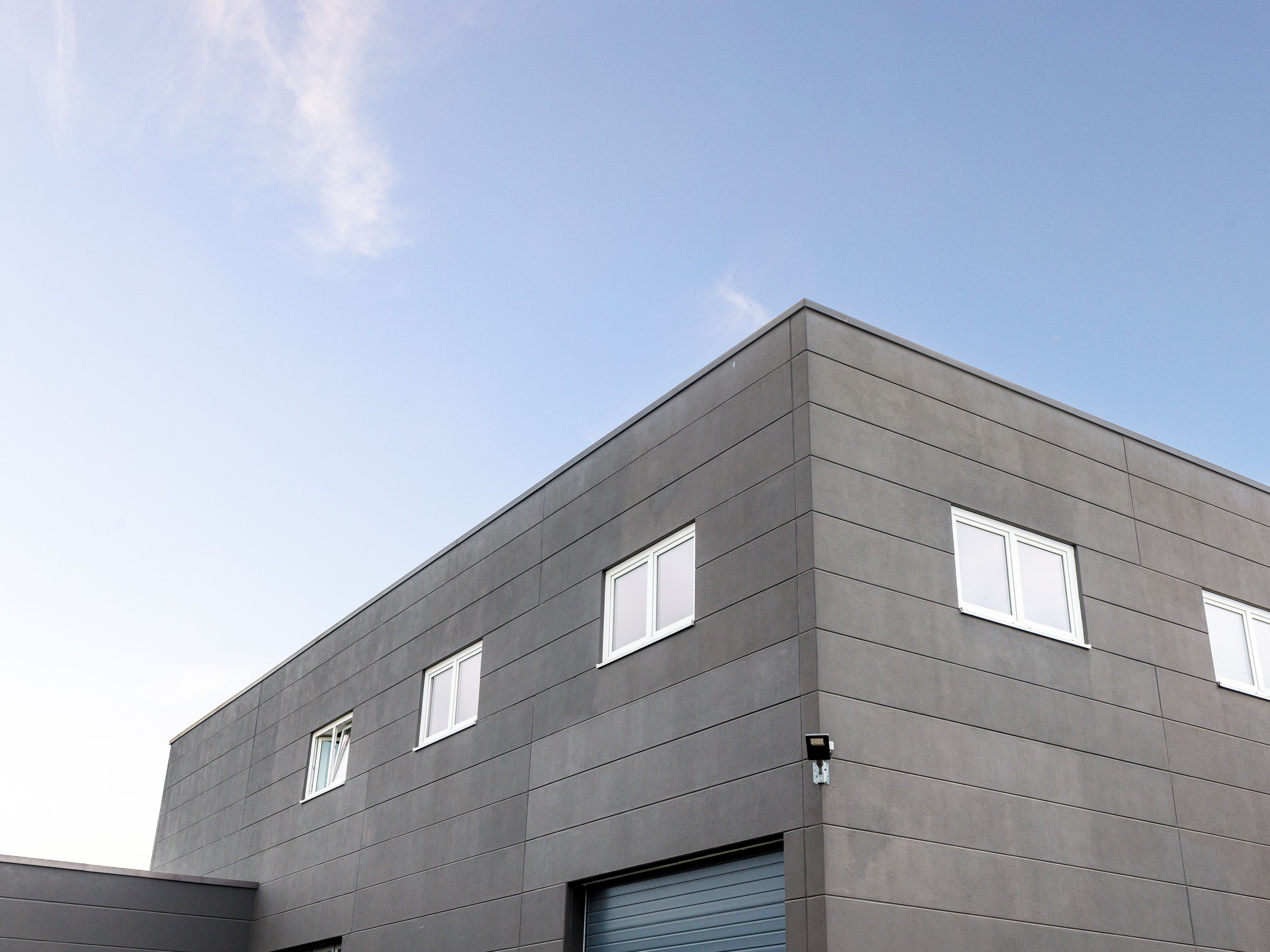 Logistik- & Gewerbefläche im Industriegebiet: Vielseitige Nutzungsmöglichkeiten für Lagerung & Produktion