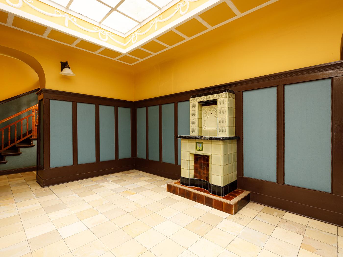 Repräsentativer Eingangsbereich mit Englischen Landhaus-Stil Repräsentativer Eingangsbereich mit Englischen Landhaus-Stil