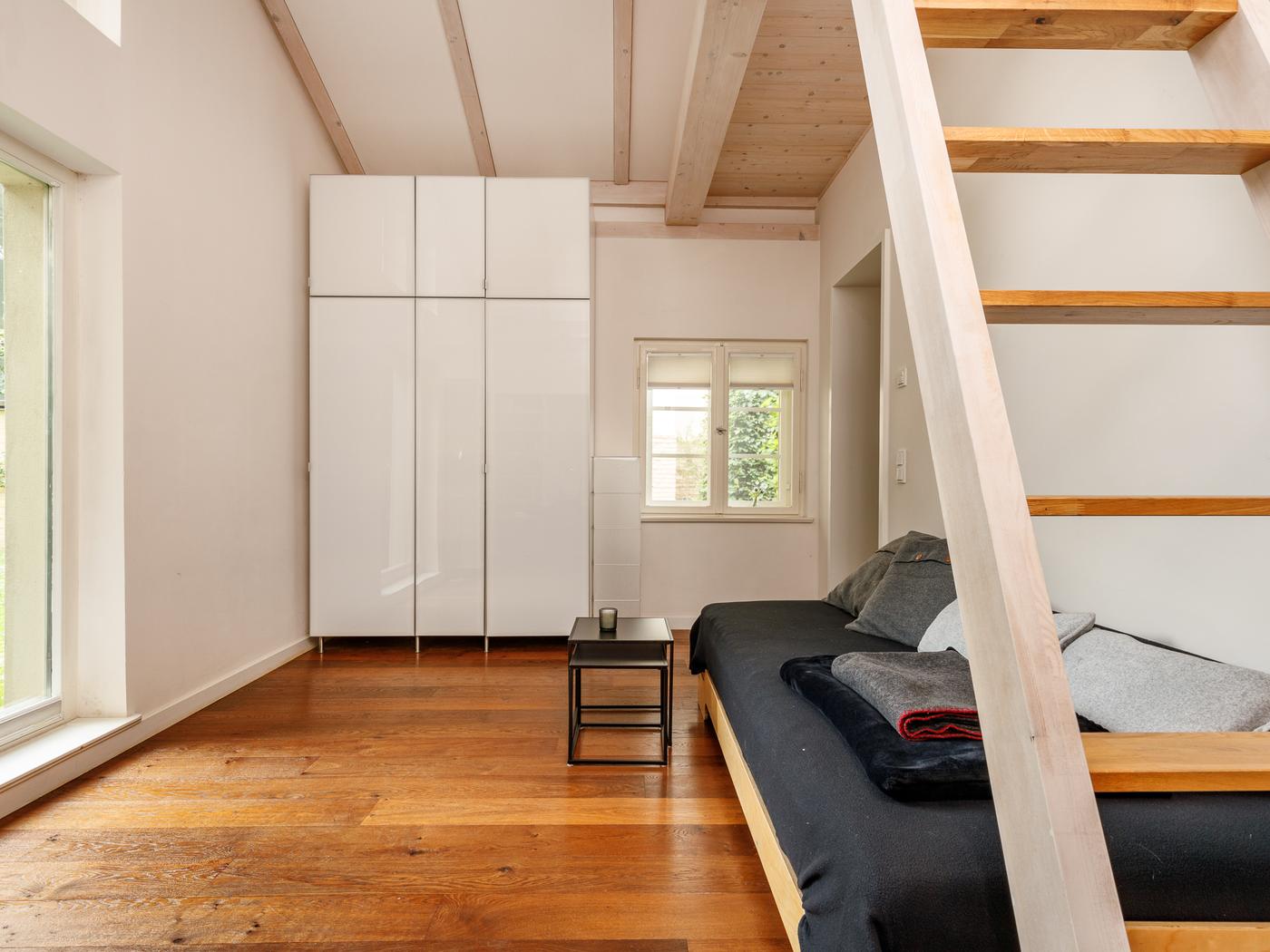 Charmante Remise im UNESCO-Weltkulturerbe: Kamin, Terrasse & idyllische Lage zwischen Jagdschloss Glienicke & Griebnitzsee