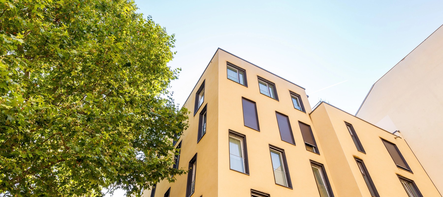 Außenansicht des modernen Hauses Außenansicht des modernen Hauses