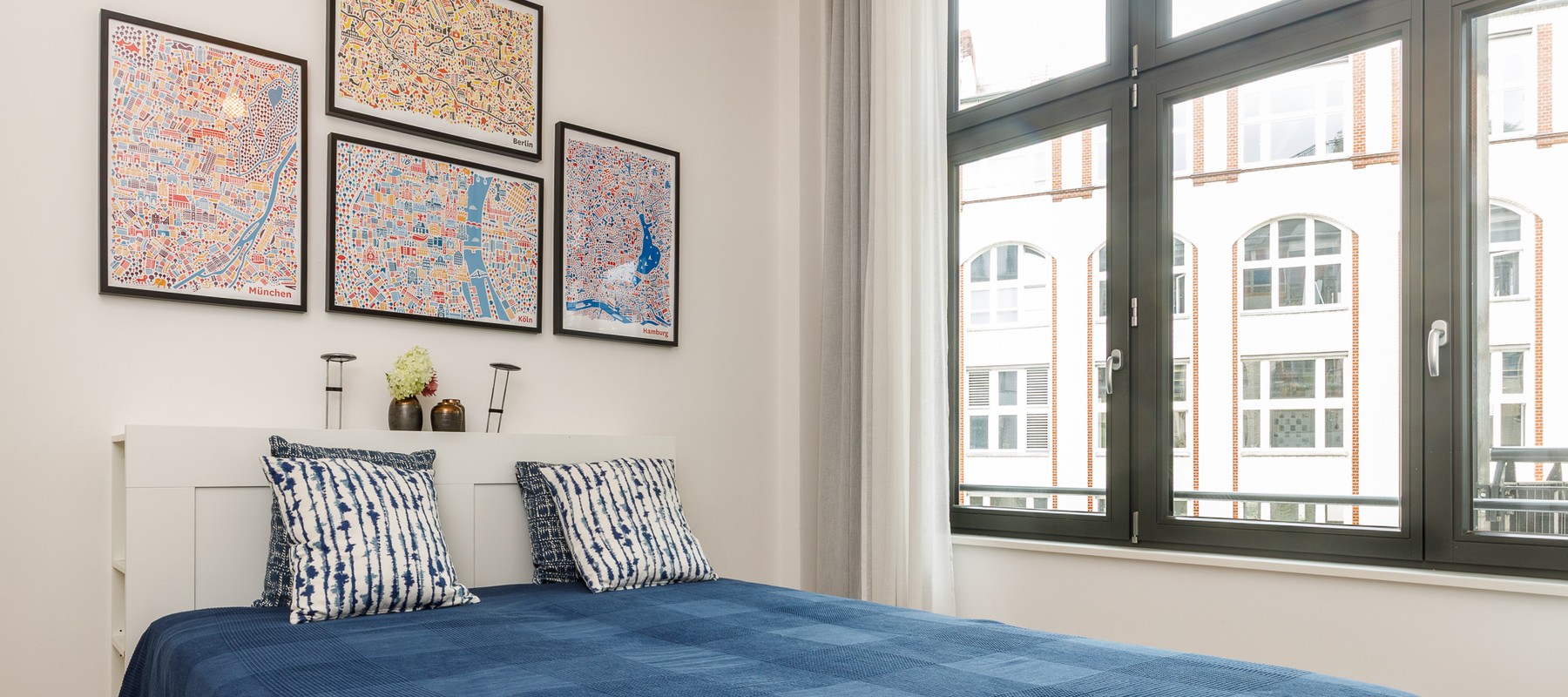 Schlafzimmer zum ruhigen Innenhof Schlafzimmer zum ruhigen Innenhof