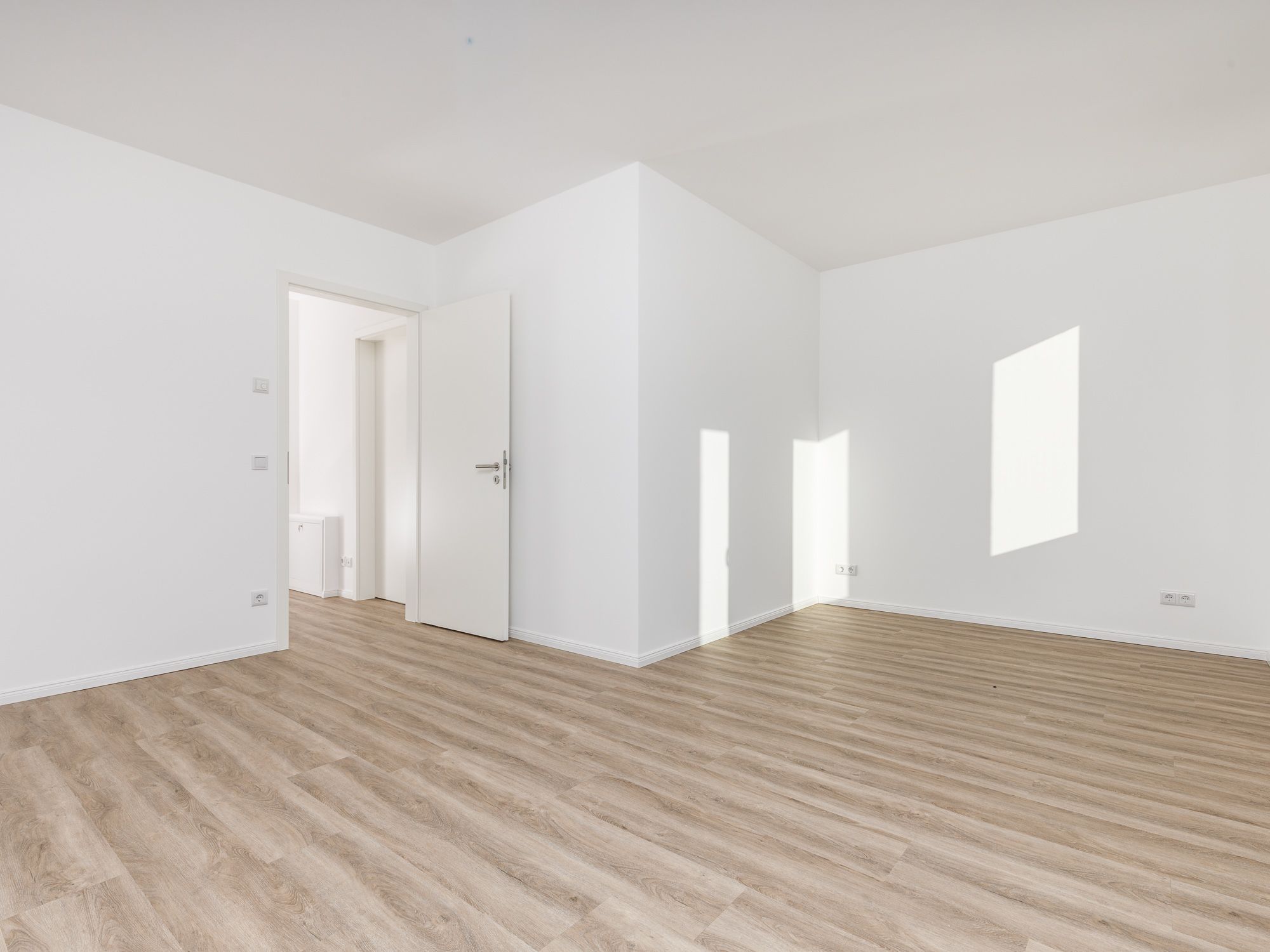 Hauptschlafzimmer mit Ankleidebereich 