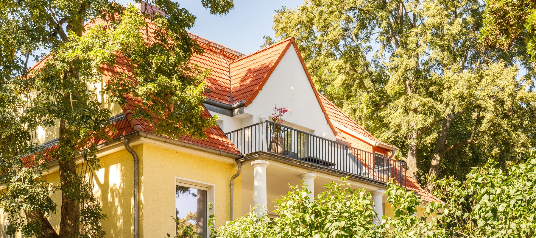 Exclusive dream villa on Lake Wannsee with boat dock, panoramic views, large plot, and high-quality furnishings