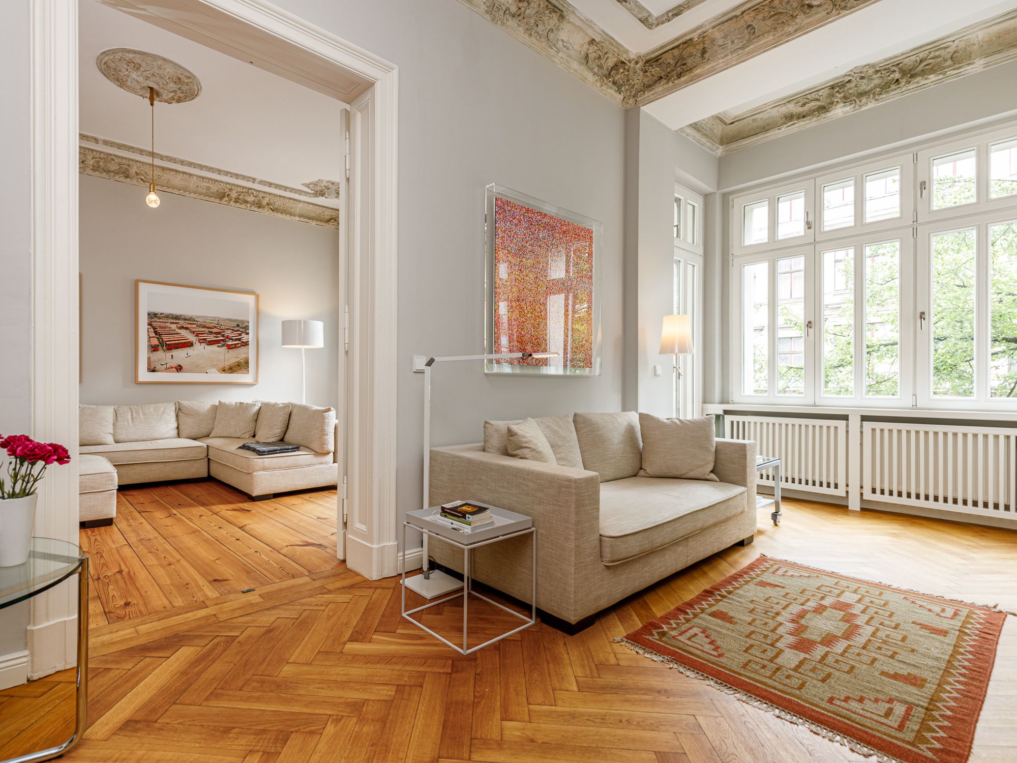 Herrschaftliches Bibliothekszimmer mit Erker