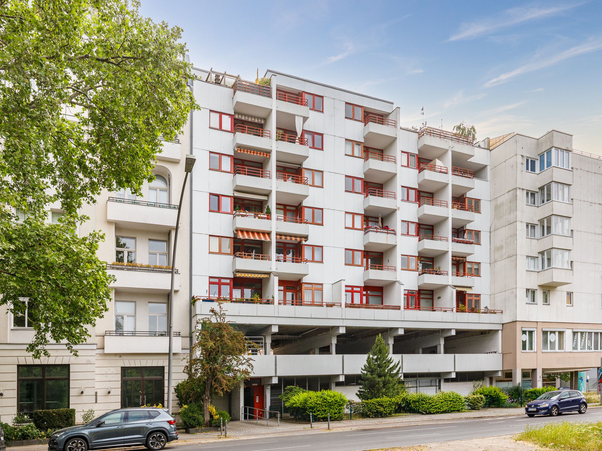 Mehrfamilienhaus mit Parkblick 