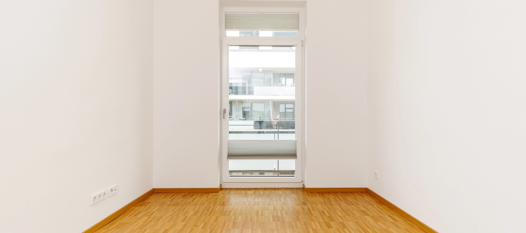 Schlafzimmer mit eigenem Balkon Schlafzimmer mit eigenem Balkon