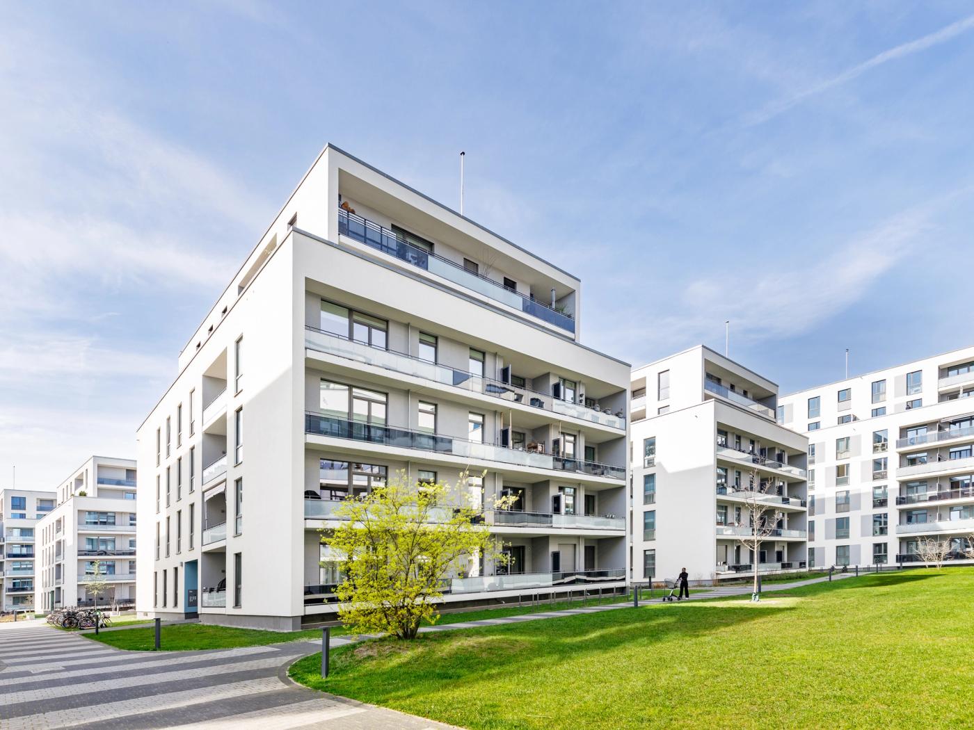 Architektonisches Highlight mit Sonnenbalkon, Tiefgarage und exklusivem Wohnkomfort