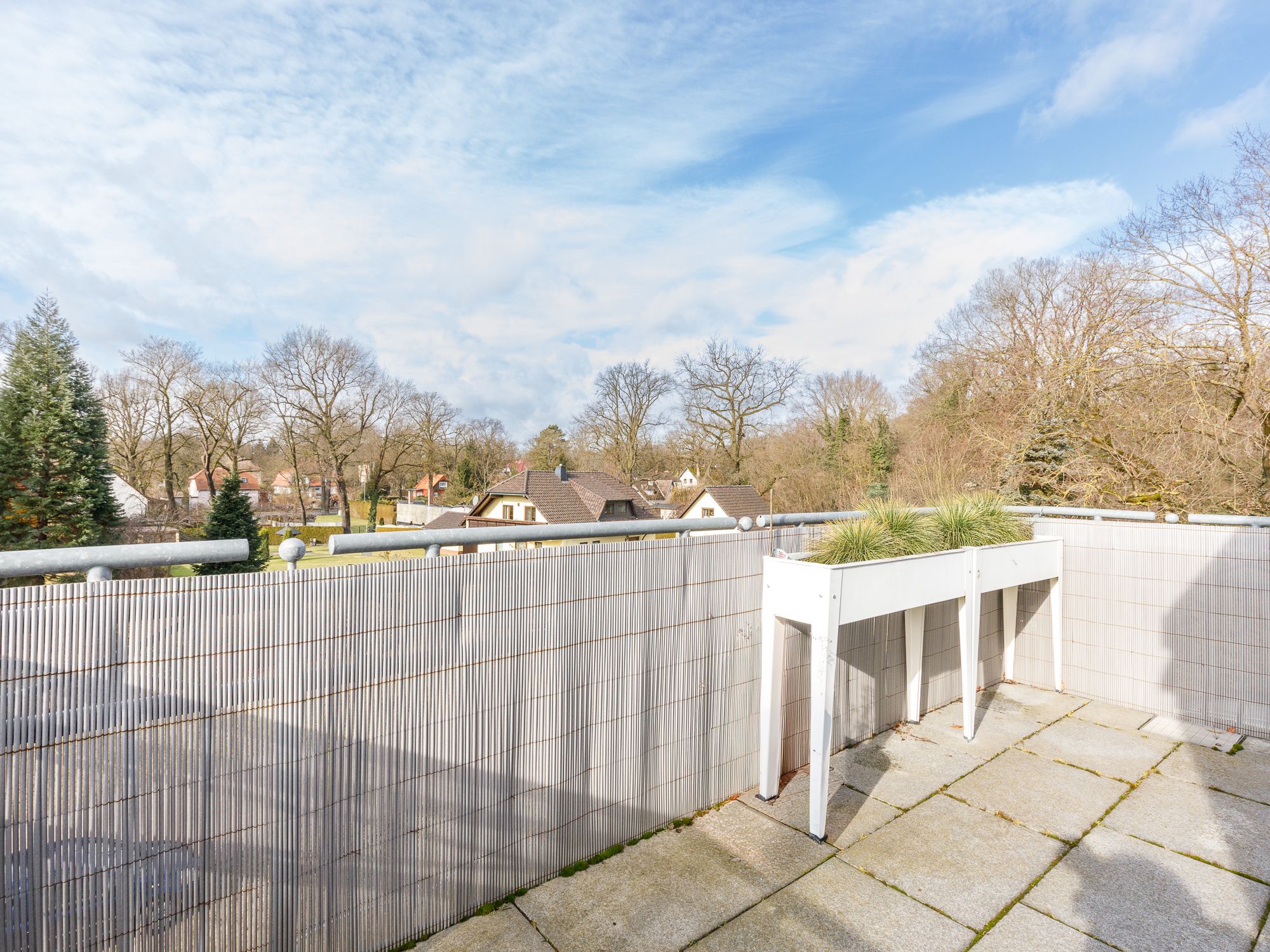 Großzügige Terrasse mit Weitblick 