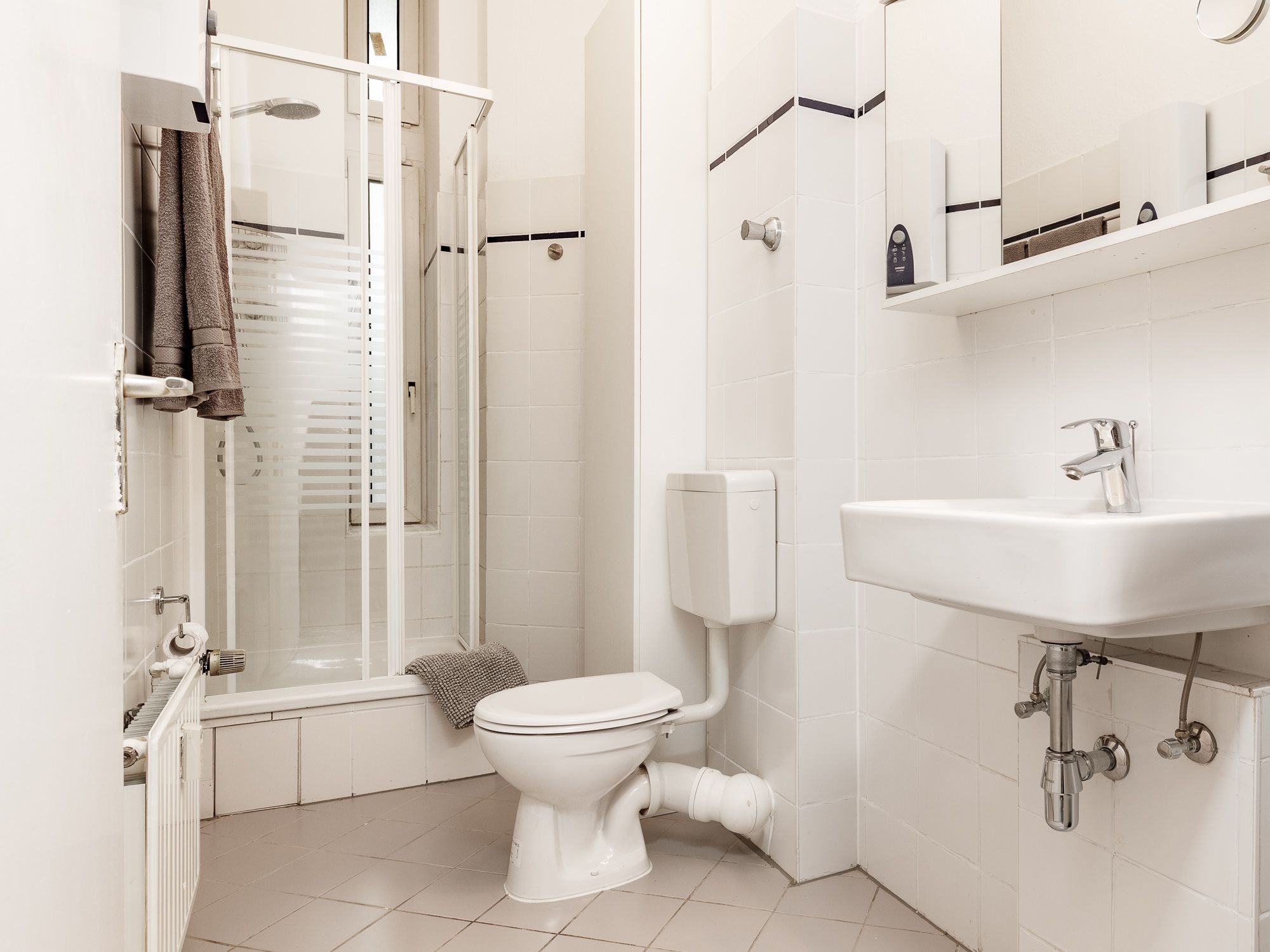 Tagesbelichtetes Duschbad 