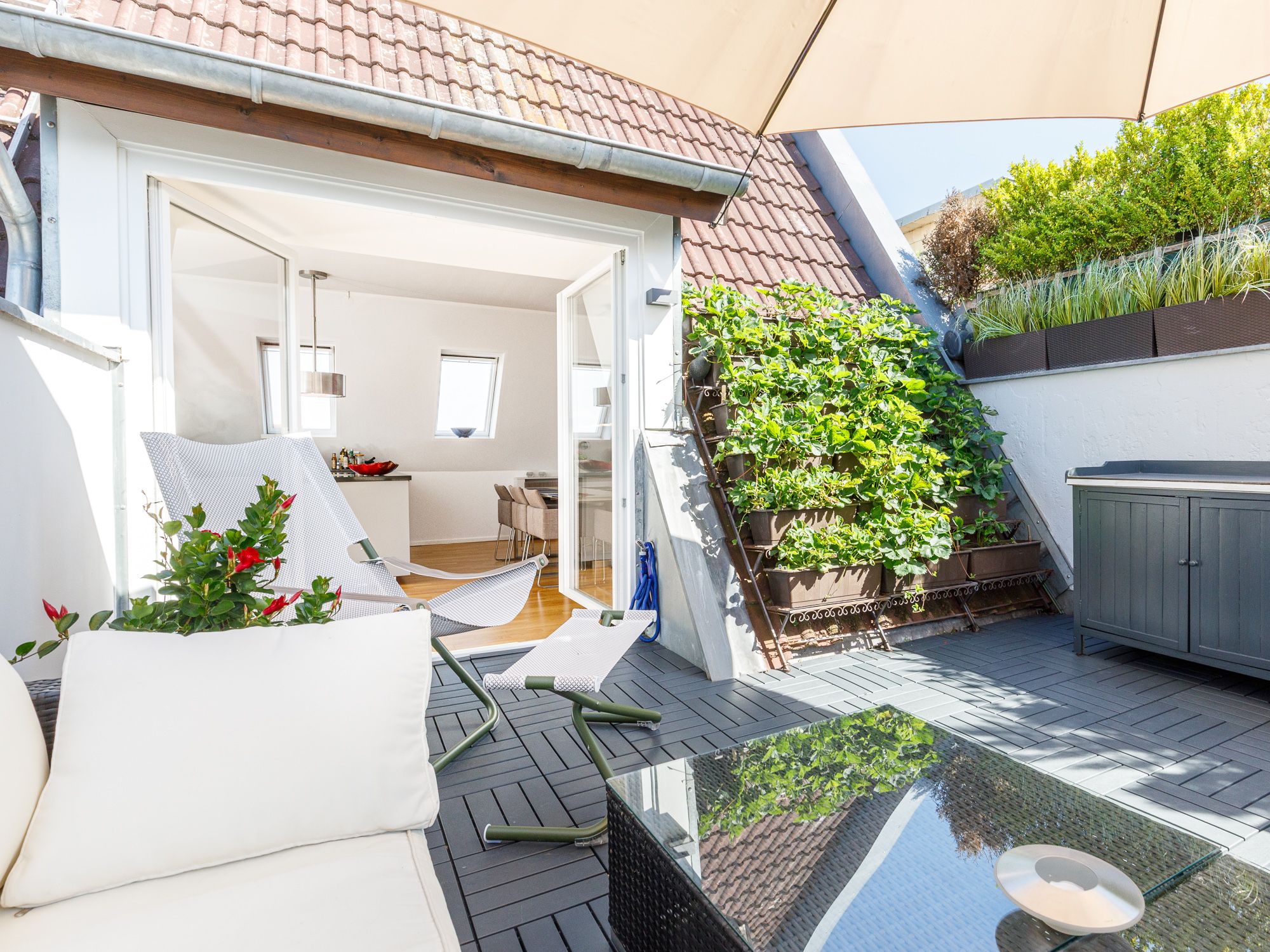 Herrliche Dachterrasse mit viel Platz