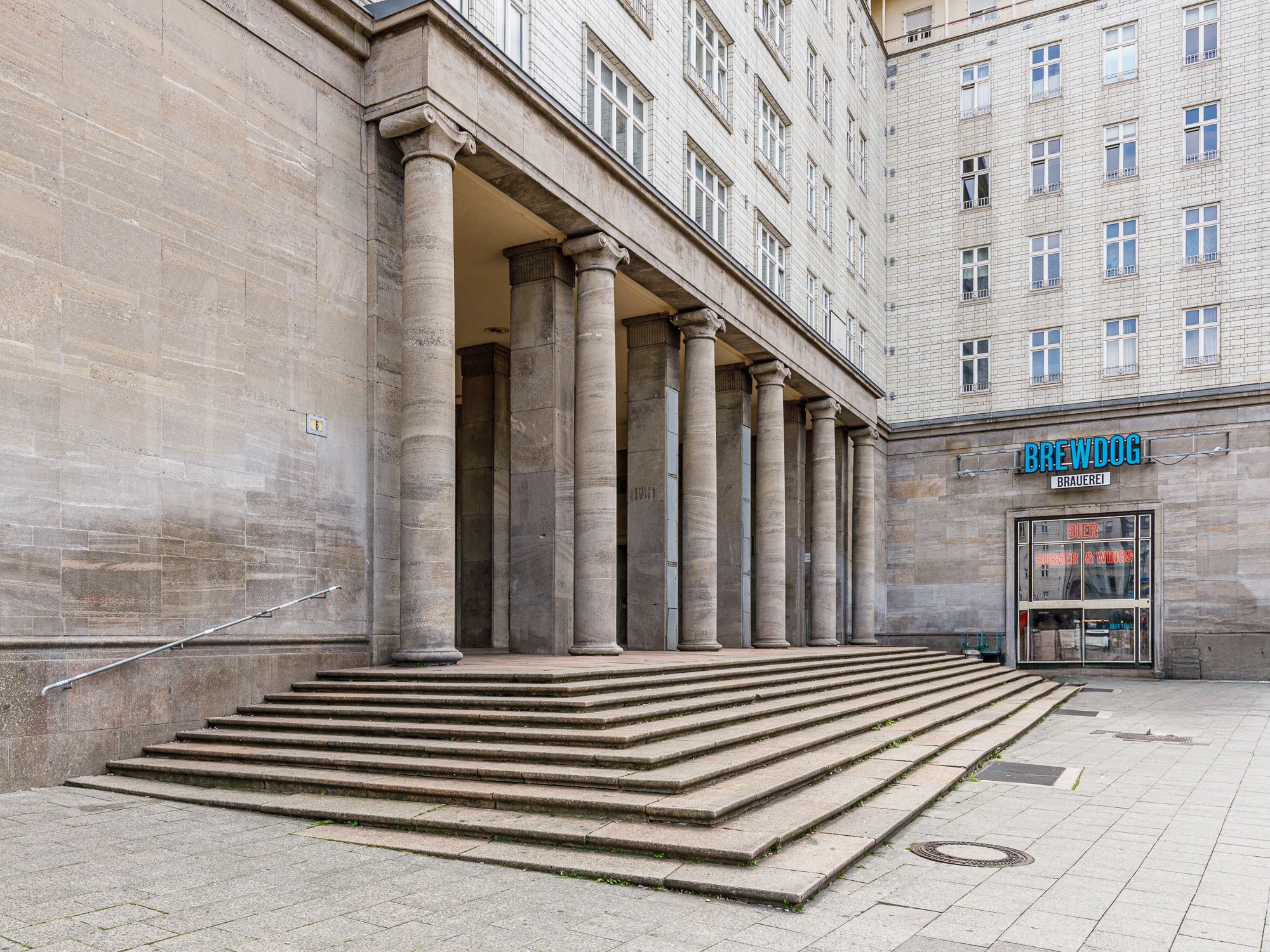 Denkmalgeschützes Wohnhaus in Friedrichshain 