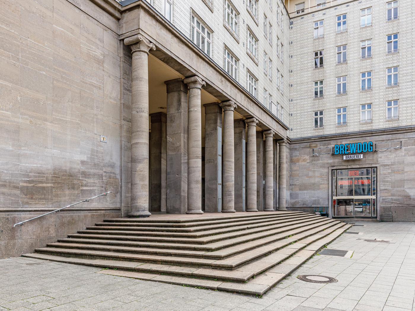 Denkmalgeschützes Wohnhaus in Friedrichshain  Denkmalgeschützes Wohnhaus in Friedrichshain