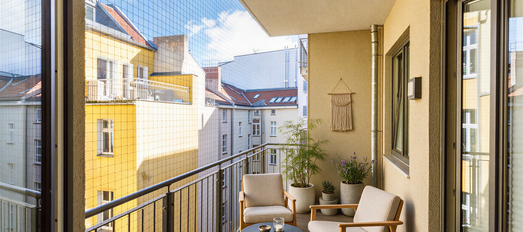 Weiterer Balkon zum Innenhof Weiterer Balkon zum Innenhof