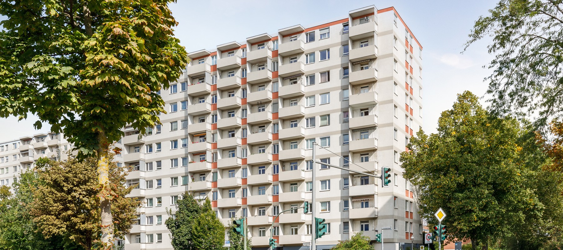 Gepflegtes Mehrfamilienhaus im Hansaviertel Gepflegtes Mehrfamilienhaus im Hansaviertel