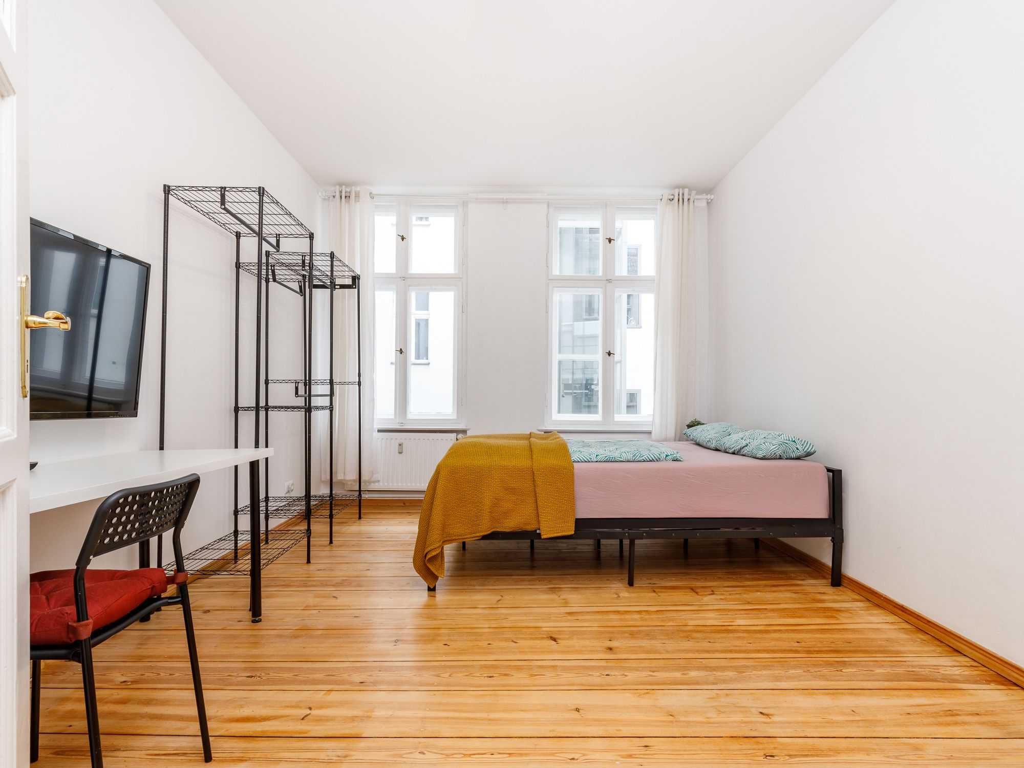 Schlafzimmer zum ruhigen Innenhof 