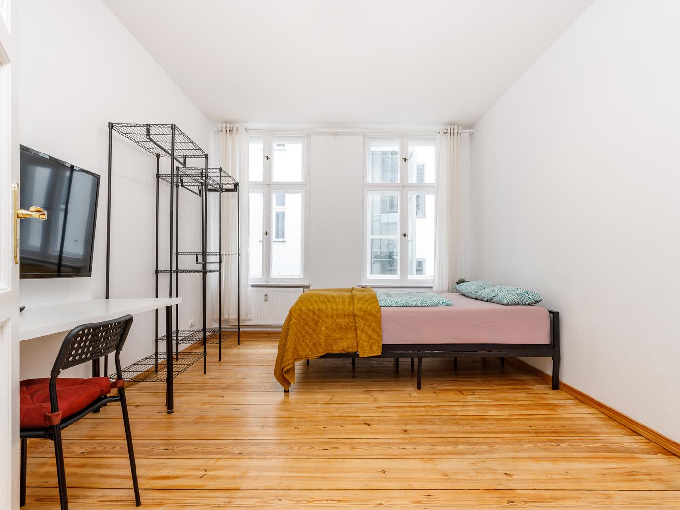 Schlafzimmer zum ruhigen Innenhof Schlafzimmer zum ruhigen Innenhof