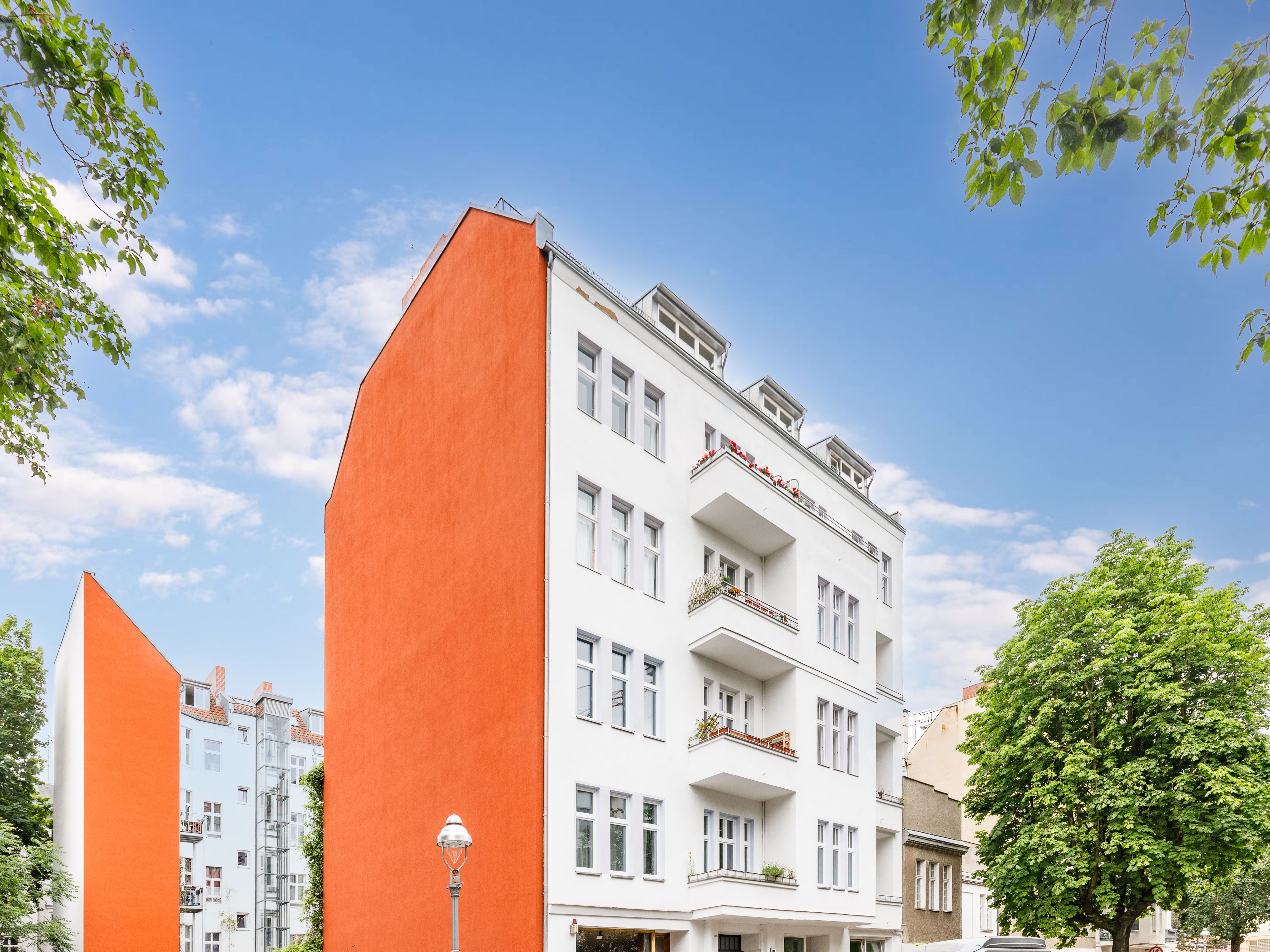 Modernisierter Altbau im Schlüterkiez