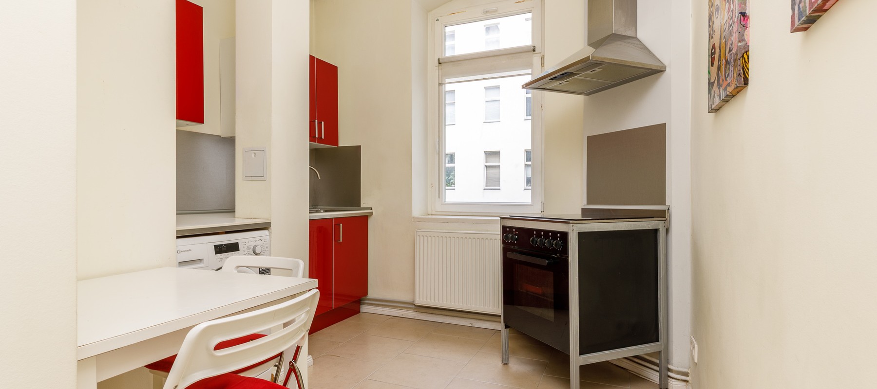 Kitchen with integrated appliances Kitchen with integrated appliances
