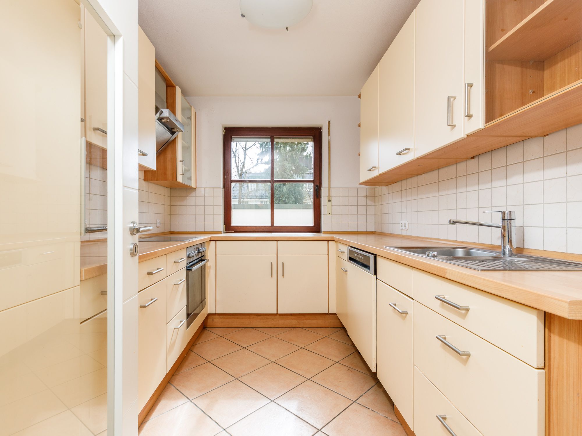 Gepflegte Küche mit Vollausstattung 